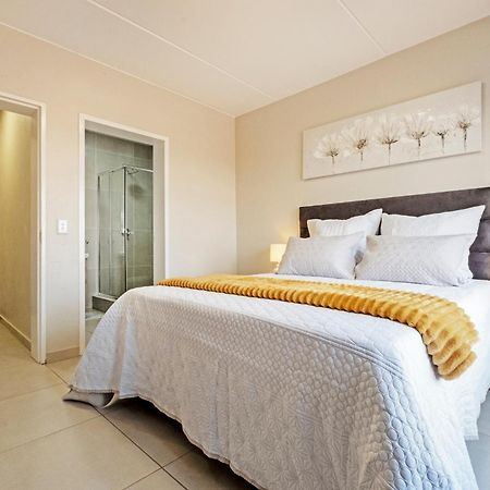 Appartamento Airport Heights Boksburg Esterno foto