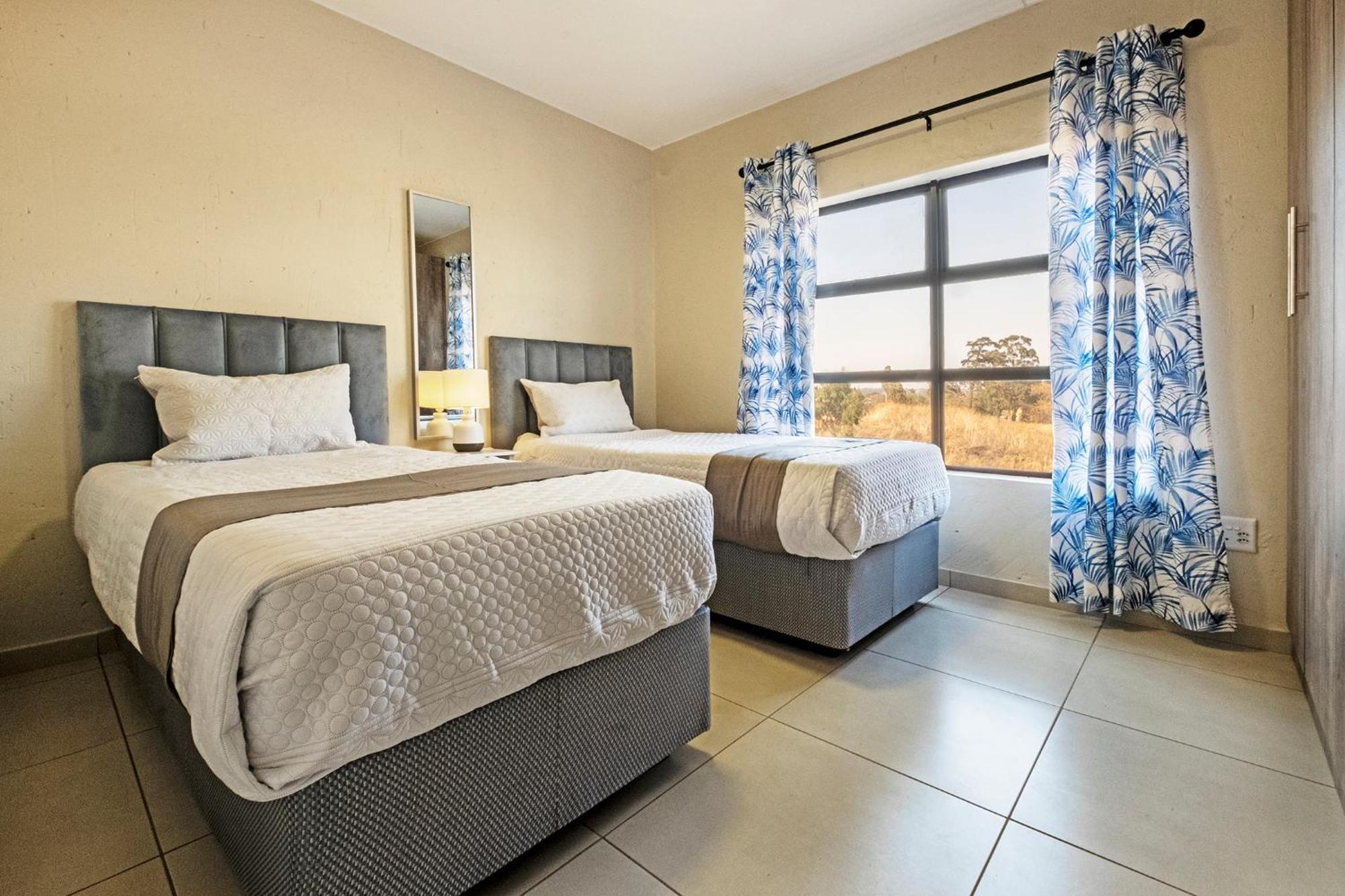 Appartamento Airport Heights Boksburg Esterno foto